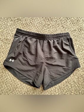 Under Armour Black Women's Athletic Shorts with Elastic Waist